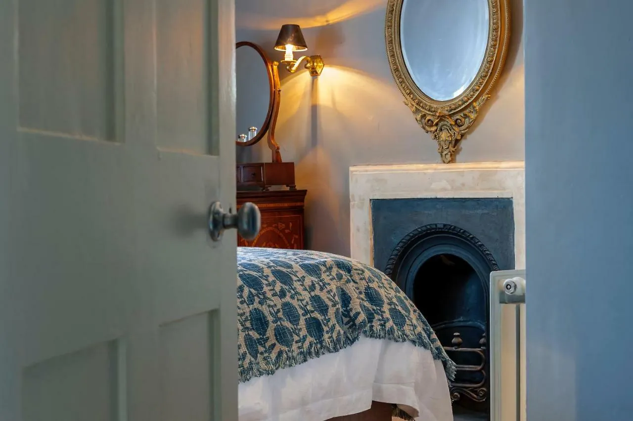 Luxury Regency Apartment In Bath City Centre 0*,